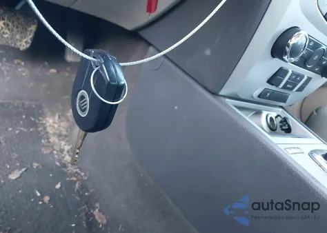 2010 Mercury Milan from USA, damaged, VIN 3MEHM0HA6AR602812